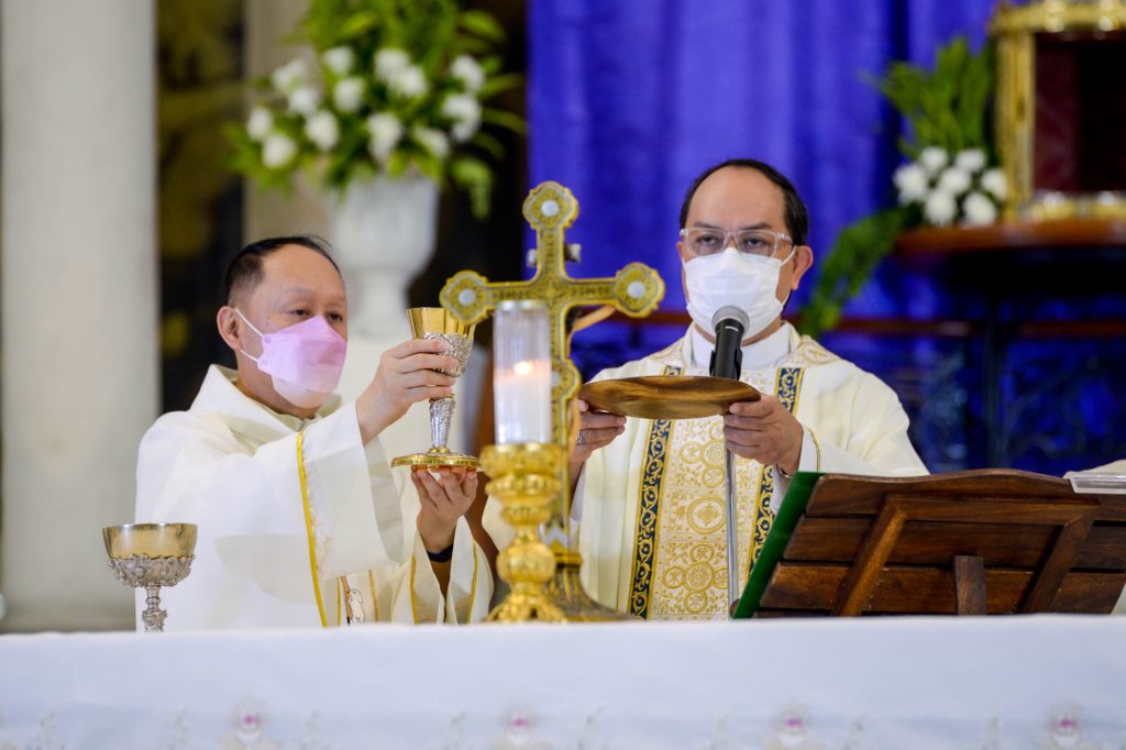 Holy Thursday -Evening Mass of the Lord’s Supper [TAGALOG]